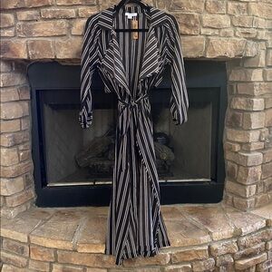 NWT FAVLUX Black, tan and White Striped Shawl Collar Long Line Blazer. Medium